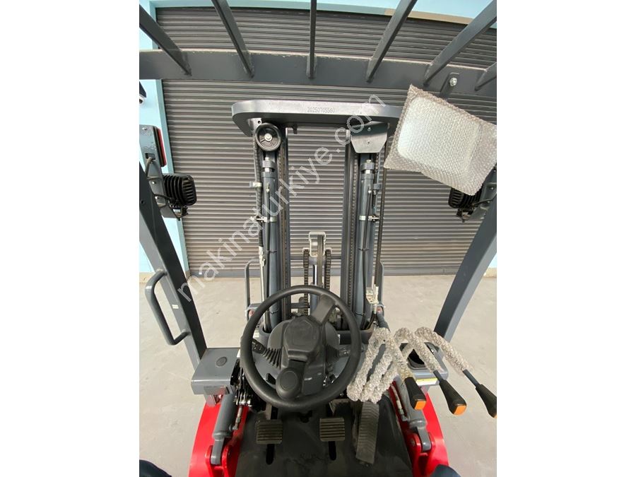 2-2.5 TON LİTYUM AKÜLÜ FORKLİFTLER