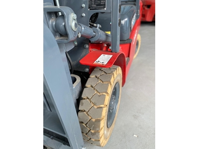 2-2.5 TON LİTYUM AKÜLÜ FORKLİFTLER - 15