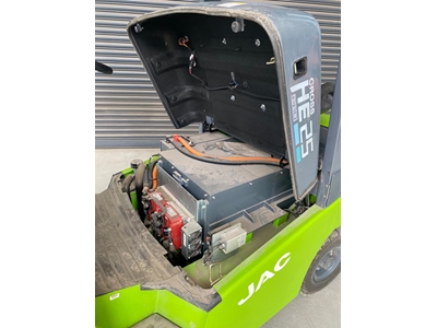 2-2.5 TON LİTYUM AKÜLÜ FORKLİFTLER - 4