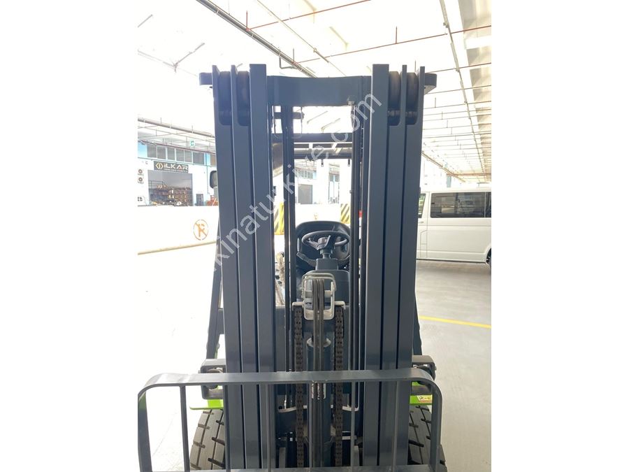 2-2.5 TON LİTYUM AKÜLÜ FORKLİFTLER