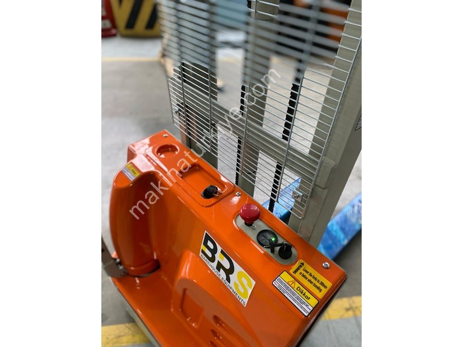 1.5 Тонны (3000 мм) Аккумуляторная Подъемная Машина