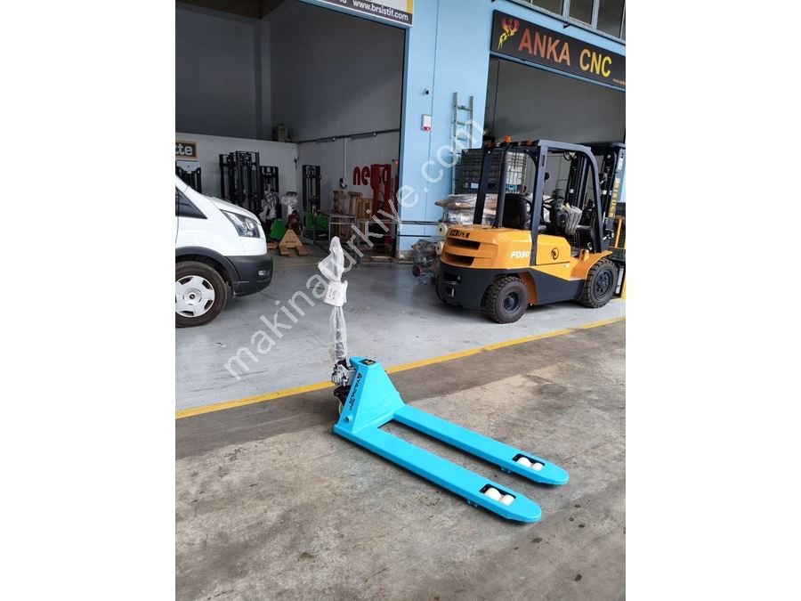 2.5 Ton Manual Pallet Jack