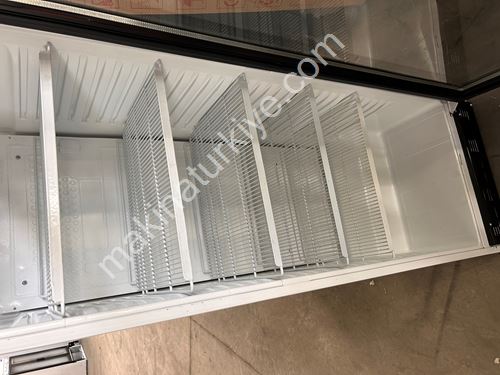 Промышленный вертикальный холодильник для напитков, соков и деликатесов
