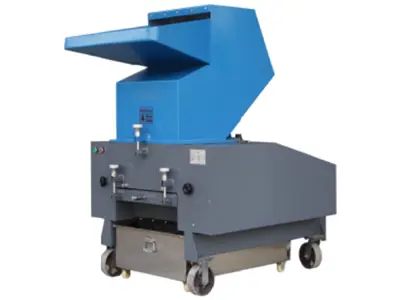 250 Kg / Hour Parted Blade Plastic Crushing Machine