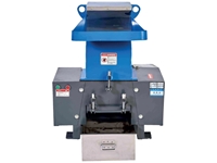 250 Kg / Hour Parted Blade Plastic Crushing Machine - 3