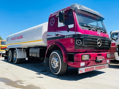 Camion-citerne de carburant de modèle 1994 - 5