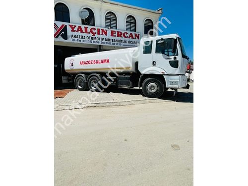 Camion-citerne d'eau avec système d'irrigation de modèle 1998