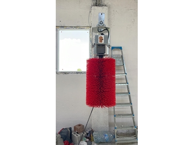 Vertical Automatic Animal Brush - 3