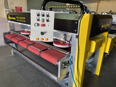 180 m2/Hour (8 Disk 1 Roller) Carpet Washing Machine - 5