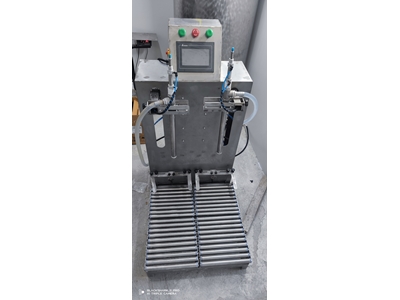Flüssigkeitsfüllmaschine mit Förderband - 1