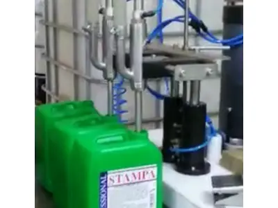 600-800 Pieces/Hour 2 Nozzles Automatic Liquid Filling Machine