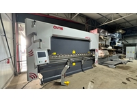 4000x270mm Ton CNC Hydraulic Press - 0