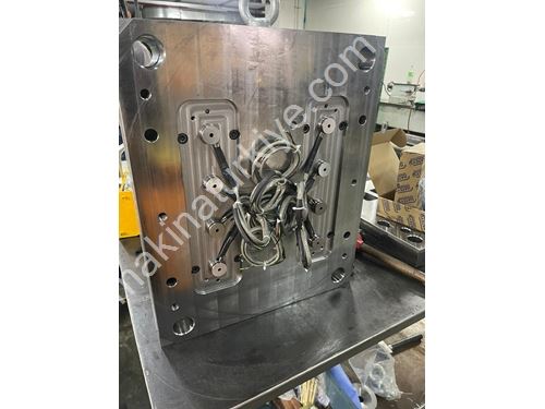 100Ml İdrar Kutusu CNC Kalıbı İşleme Makinası