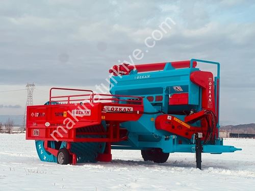 Pulp Spiral Automatic Pumpkin Watermelon Harvesting Machine