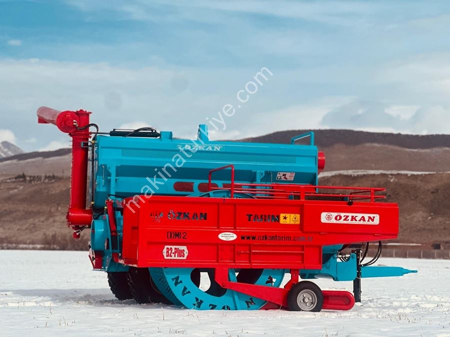Pulp Spiral Automatic Pumpkin Watermelon Harvesting Machine