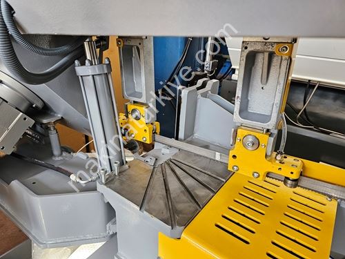 KMY DG 280 - 280Ø Döner Göbek Açılı Yarı Otomatik Şerit Testere Makinası