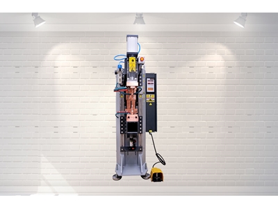 Machine de soudage par points verticale 60 Kva - 0