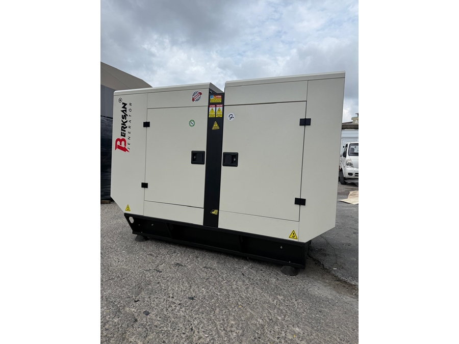 65 kVA Diesel Yandong Automatisches Stromaggregat mit Schallschutzkabine