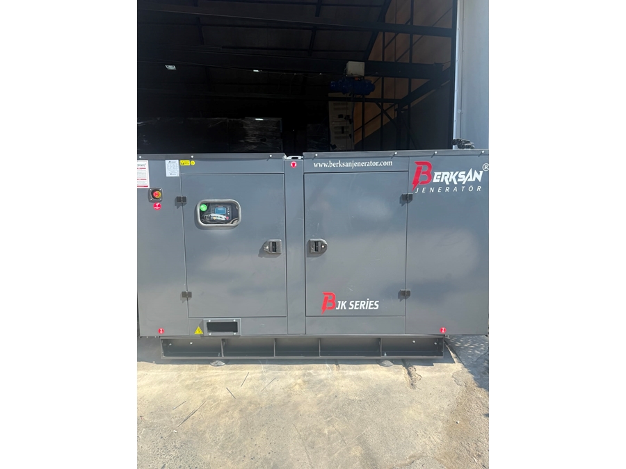83 kVA Diesel Yandong Sound Insulation Cabin Automatic Generator Set