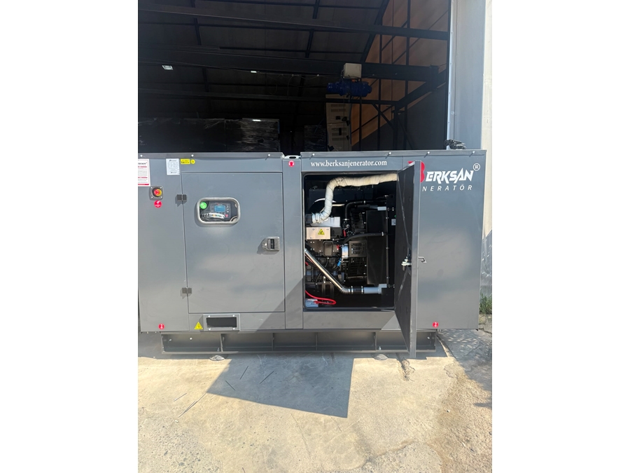 83 kVA Diesel Yandong Sound Insulation Cabin Automatic Generator Set