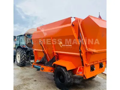 3 m3 Electric Shaft Feed Mixing Machine