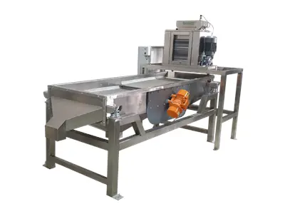 350 kg/h Nut Grinding and Screening Machine