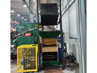 Hydraulic Loading Elevator - 1