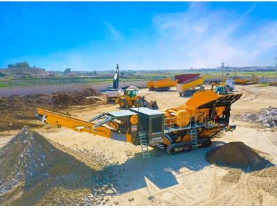 150-300 Ton / Saat Mobil Çeneli Kırıcı Konkasör - 12