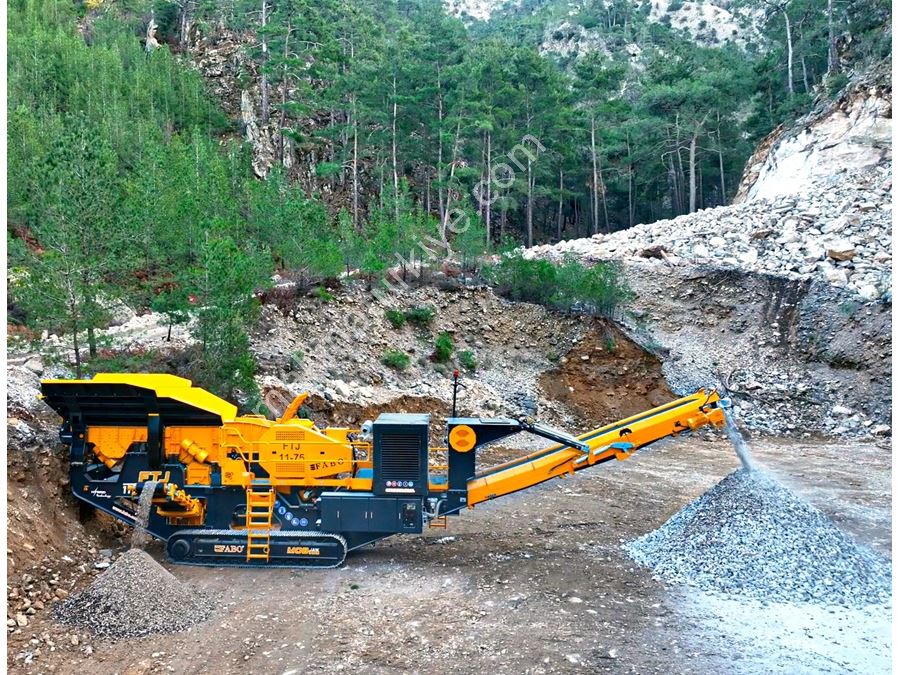 Concasseur à mâchoires mobile 150-300 Tonnes / Heure