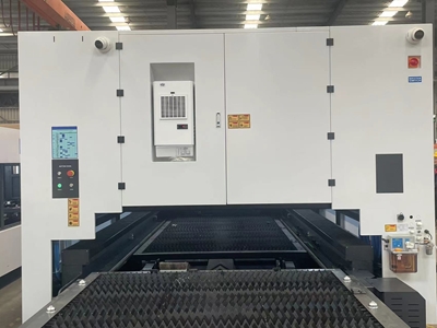 Machine de découpe laser 6 Kw avec double table et cabine fermée - 7