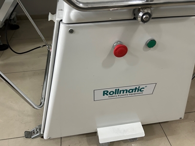 Machine professionnelle italienne pour étaler la pâte à baklava - 4