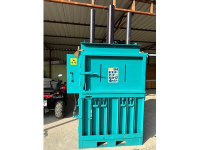 Presse à balles verticale pour déchets de 450 kg - 4