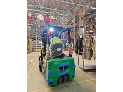 2 Ton (4800Mm) Dar Koridor 3 Tekerlekli Lityum Akülü Forklift - 4