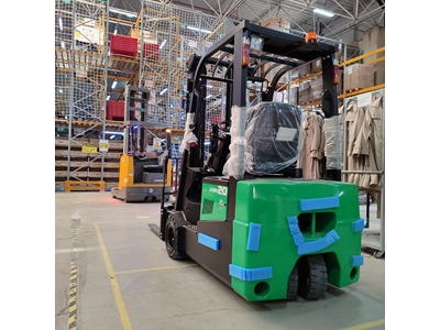 2 Ton (4800Mm) Dar Koridor 3 Tekerlekli Lityum Akülü Forklift - 10
