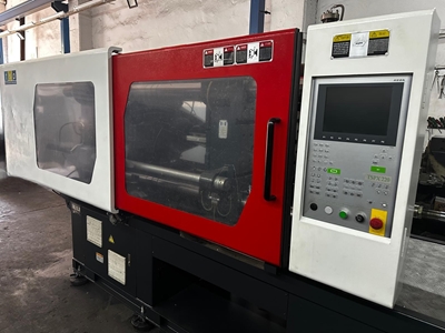 Zum Verkauf stehende 220 Tonnen komplett überholte TSP-Kunststoff-Spritzgießmaschine - 3