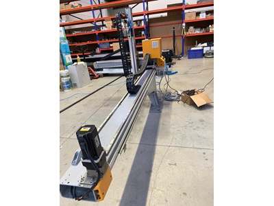 Enjeksiyon Ürün Alma Robotu - 7