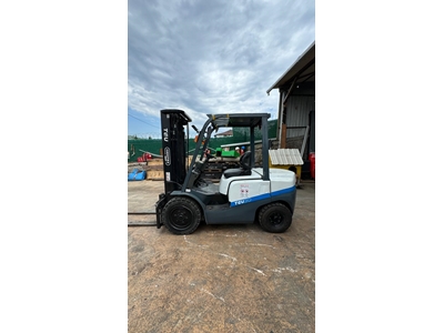 TEU 3 Ton Triplex Dizel Forklift - 1