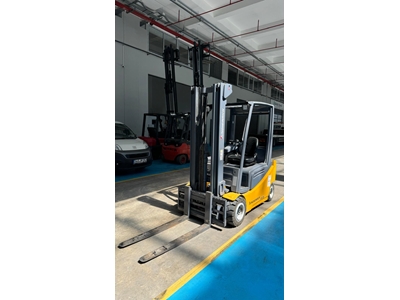 Jungheinrich 1.8 Ton 5 Metre Akülü Forklift - 9