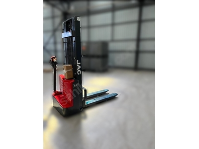 JAC 1,5 Ton 3 Metre Akülü İstif Makinesi - 1