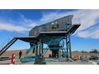 70-90 Ton / Saat 1200x4000 mm 2-3-4 Katlı Titreşimli Elek - 1