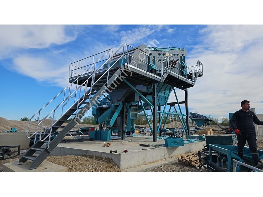 170-220 Ton / Saat 2-3-4 Katlı Elek 2000x5000 mm Titreşimli Elek