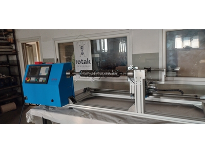 Machine d'enroulement en fibre de carbone - 1