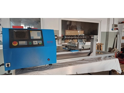 Machine d'enroulement en fibre de carbone - 2