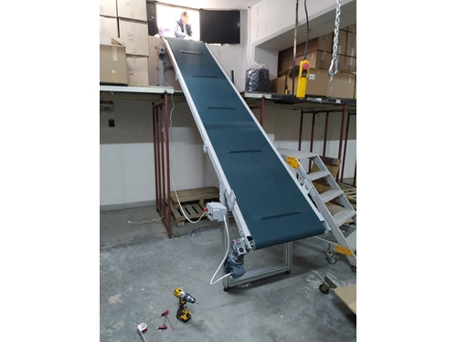 PVC Bantlı Rampa Konveyörü