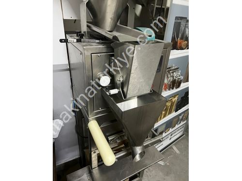 Vertical Filling Packing Machine