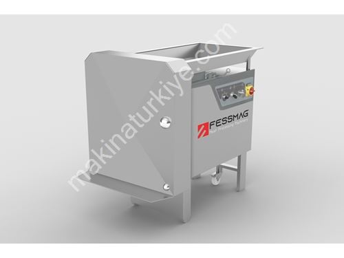 300 Kg/Hour Cubed Meat Chopping Slicing Machine