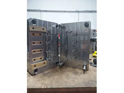 Plastic Injection Mold Manufacturing