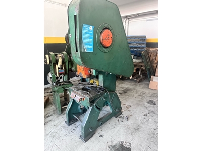 Presse excentrique de 30 tonnes - 1