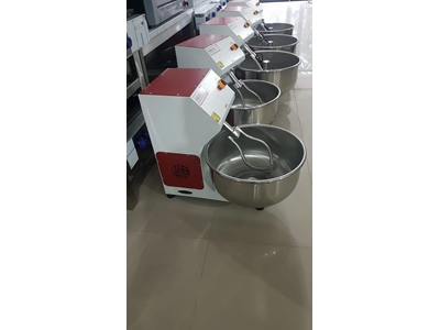 25 Kg Un 35 Kg Hamur Yoğurma Makinesi - 1