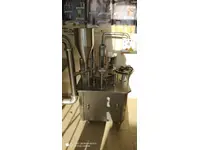 Machine de remplissage d'ayran